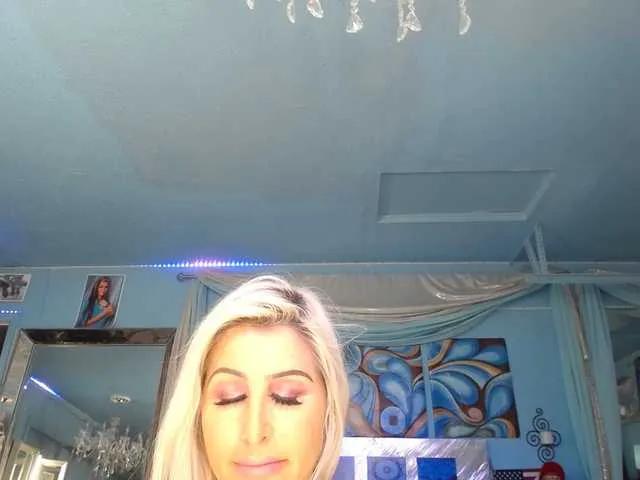 adrianna_fox — I enjoy pleasing - especially when I can see you at the same time!