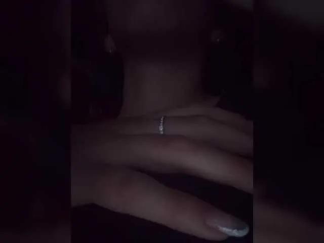 AmyBunnyy — I like to exhibit myself on camera and have fun to orgasm and lots of squirt. Join to my community of sinners. The communication wont be a problem. If you make me cum, dont stop; I love to push myself to the limit. I enjoy be a mistress but I...