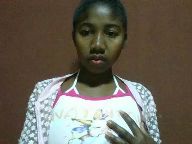Annah21 on BongaCams 