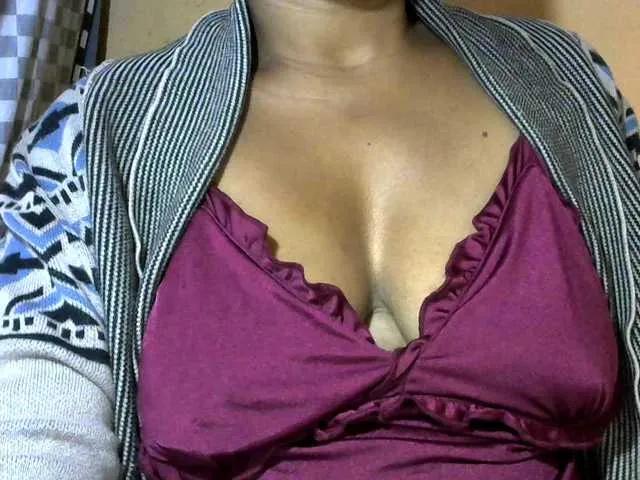 CAROLE71 on BongaCams