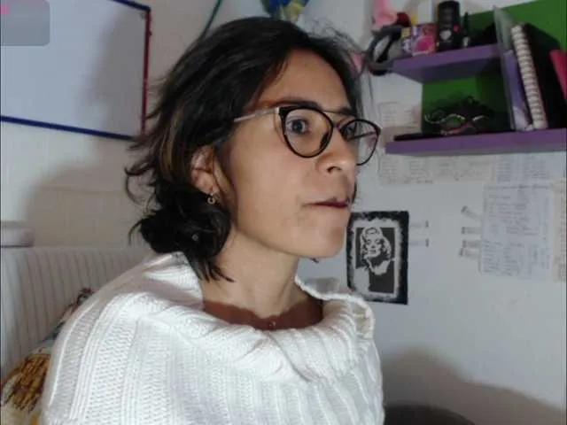 cataleya35 on BongaCams 