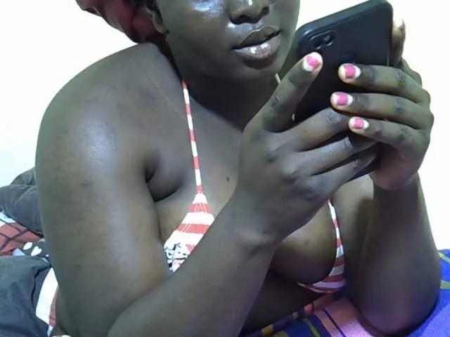 Ebonykimberlyne2 on BongaCams