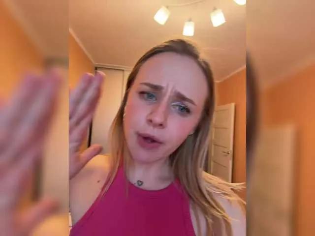 elegantbabe — I love a man who knows what he wants and exactly how to get it. Confidence is hot, but thinking about my desires? Even hotter  So go ahead --- impress me... if you can