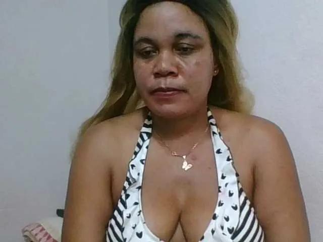 JELLA1 on BongaCams 