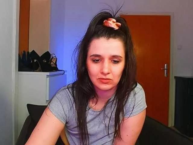 Jennasxy19 on BongaCams 