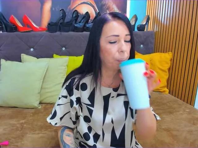 LauraSinFull — Watching you stroke your cock and fondle your balls really gets me excited. Girls, I LOVE watching you too! Having someone tell me what to do and/or talk dirty to me is also a huge turn-on. I love to give instruction too!