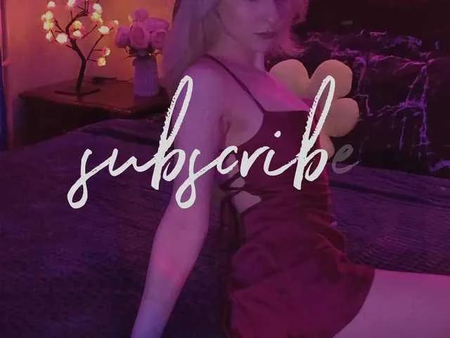 LollyGirlMoon on BongaCams 