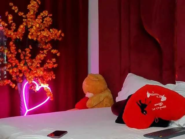 MadamClaire —  What Makes Me Horny?
Being watched... being teased... and knowing you're craving every inch of me 
Tips turn me on, dirty talk gets me wet, and my toys? They push me over the edge 
Wanna see what really drives me wild? Make me feel it 