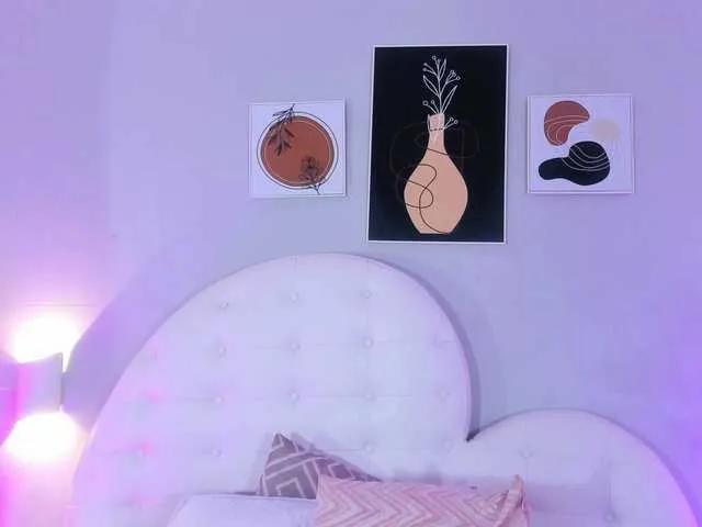 mhia-paris on BongaCams
