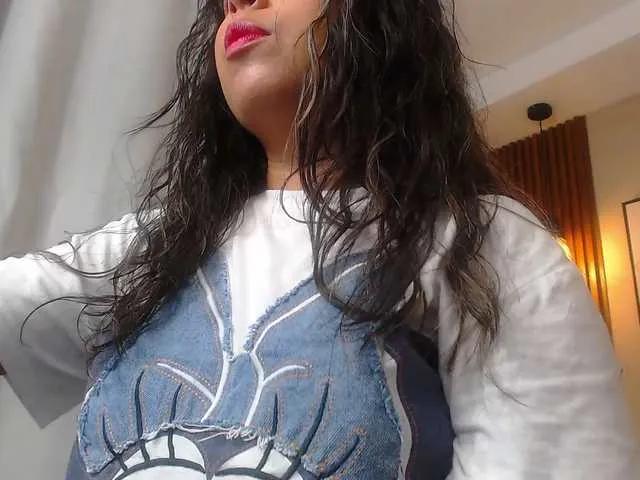 Sharlotte-Milk on BongaCams
