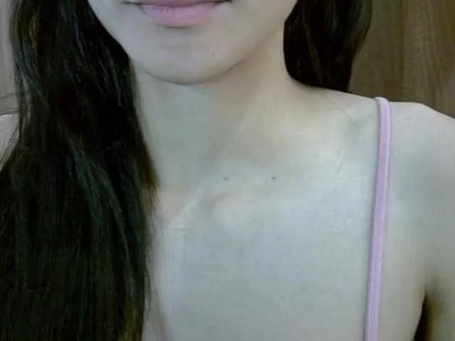 SkinnyKitty on BongaCams
