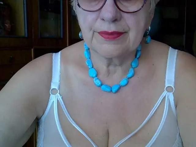 SweetCherry00 on BongaCams 
