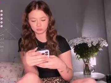 chaturrbaby — doggy [332 tokens left]  #fuckmachine #daddy #ahegao #cute #feet