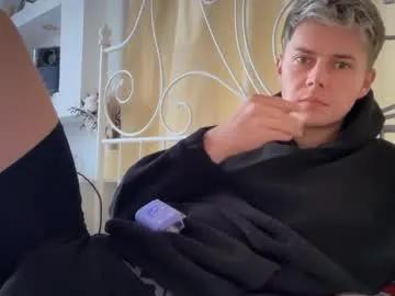 danny_love01 — hoody off  #twink #18 #skinny #young [89 tokens remaining]
