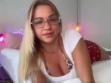 hiiandrea — tip goal:  swim with me white top no bikini topback for some thursday fun  #new #bigboobs #18 #teen #latina [1167 tokens remaining]