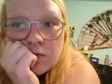 itsglitch222 — Itsglitch222's room #blonde #gamergirl # #dd #weeb #animechan