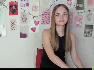 little_radiant_sun on Chaturbate