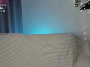 lucyshaw — Welcome to my room! Feel at home with Lucy  #18 #new #nonude #young #dirtytalk - Goal: Make the nipples hard [140 tokens left]
