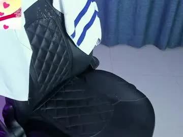roxy_clark — GOAL: Naked all [333 tokens remaining] Welcome!MY FAV VIBRATION: 77/111/333  MultiSquirt**BounceBoobs 38TksDr. sexual #bigboobs #cute #lovense  #curvy  #squirt
