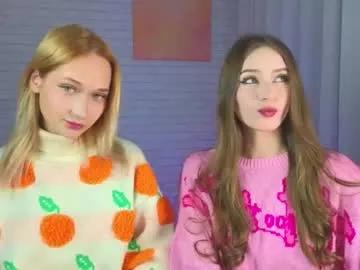 strawberryglow on Chaturbate