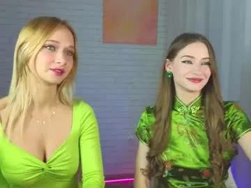 strawberryglow on Chaturbate