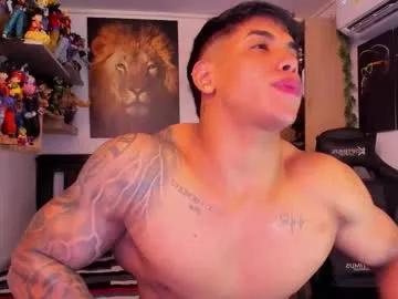 william_dracko9 on Chaturbate 