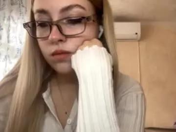 winnifredtrudillo — Goal Spin around, show my outfit<: My name is Lana #new , new experience to me, hope it turns out well :3  #skinny #young #18 #shy [0 tokens remaining]
