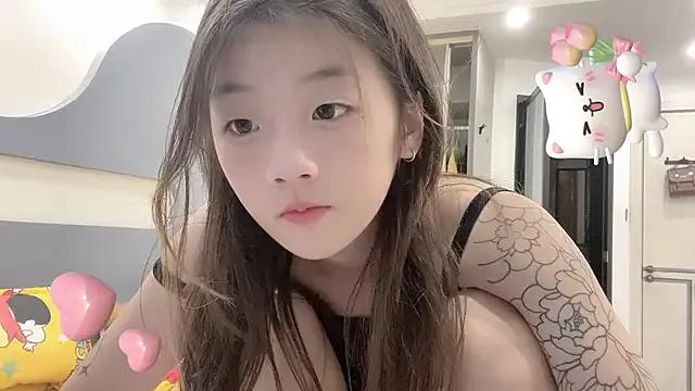 A-YIYI — Insert a plug hole