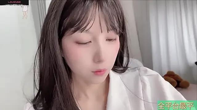 AnAn-520 on StripChat 