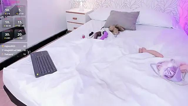 ayy_falcon on StripChat 