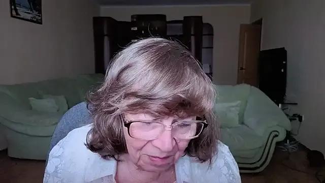 Betty_Brick on StripChat 
