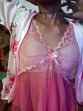 BunnyBloom25 on StripChat 