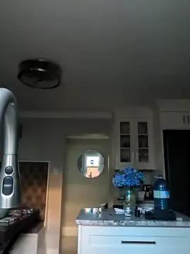Canadian_BBW — Im home !!! Now let's get my pussy wet !