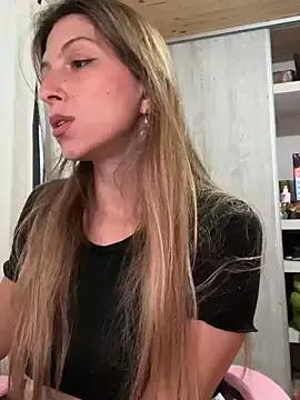 Irisdollhot on StripChat 