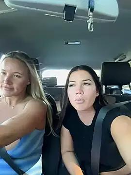 isisxoxx on StripChat 