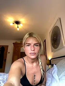 JessieMaeBabe on StripChat 