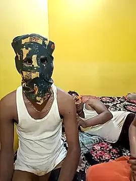 Karisma-sexy-couple — Purchase New Laptop 