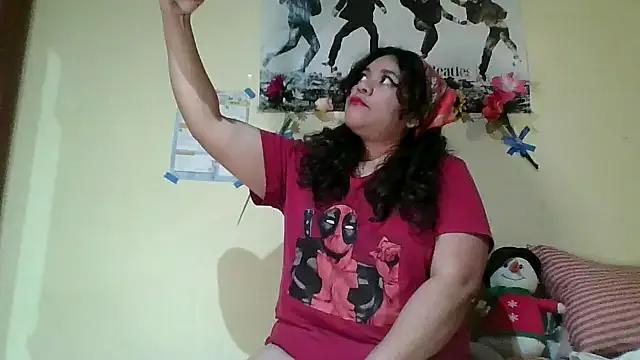 Kitty_WetXxX on StripChat 