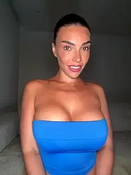 krissiswrld- on StripChat