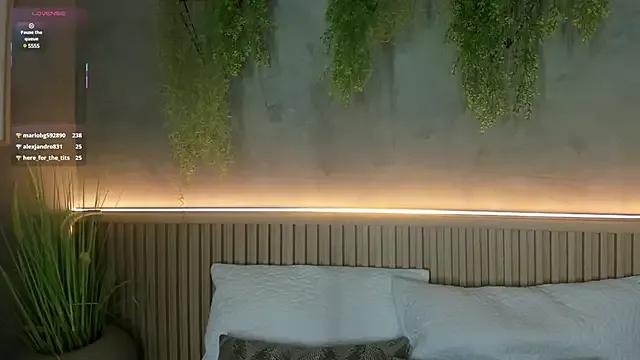 Lana_Lann on StripChat 