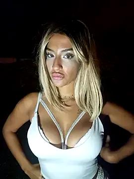 Littlenoah07 on StripChat 