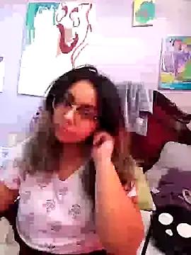 Lovelyrainn — Freechat on StripChat