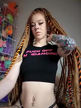 LucidLucy — Tits out & nipple clamps 10m