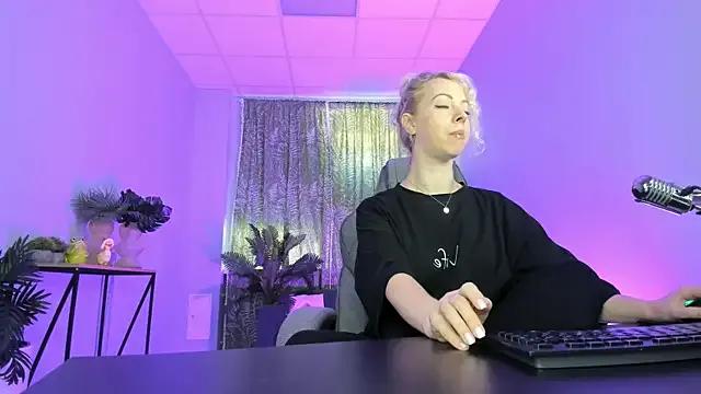 LylithSkye on StripChat 