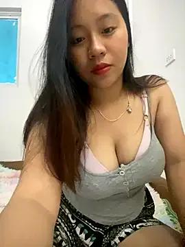 maianhcute on StripChat 