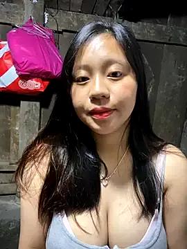 maianhcute on StripChat 