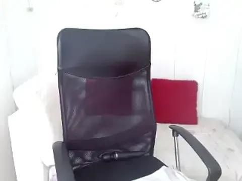 miss_evoleth2 — mouth very wet