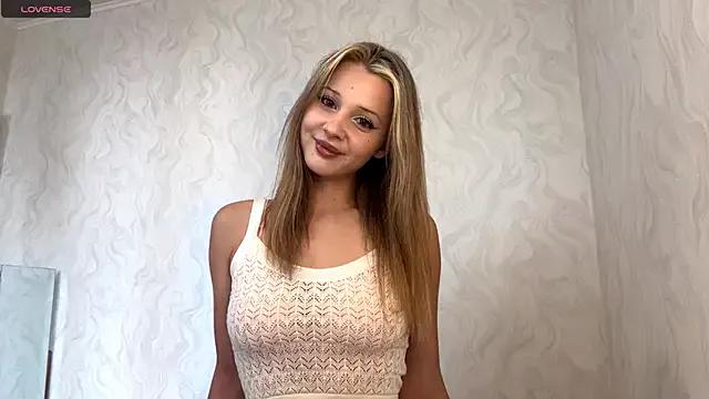 MollyOpenDoors — lick my sweet lips