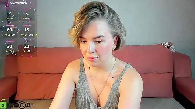 Nikki_Kai on StripChat 