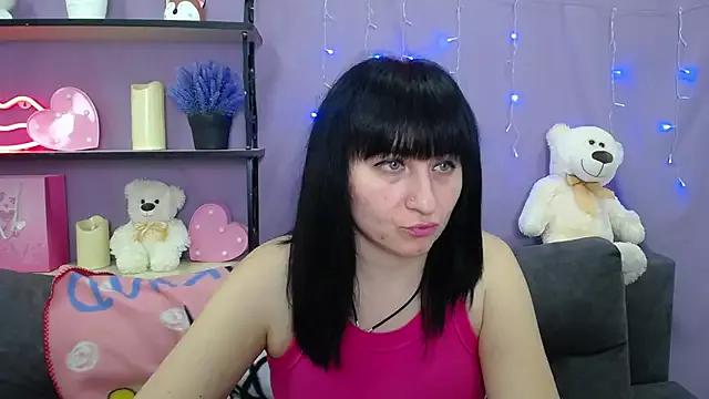 NinaFlawlees on StripChat 